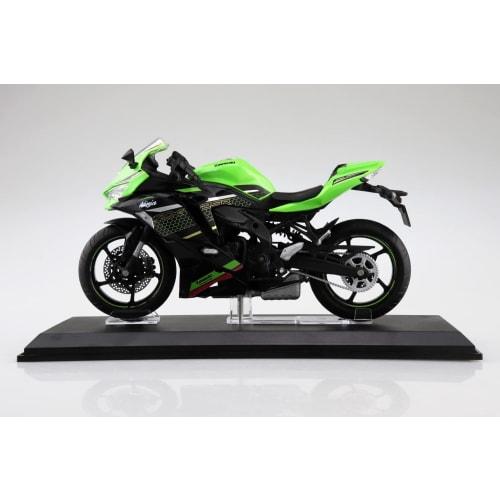 Skynet 1/12 Scale Complete Kawasaki Ninja ZX-25R Lime Green X Ebony Motorcycle