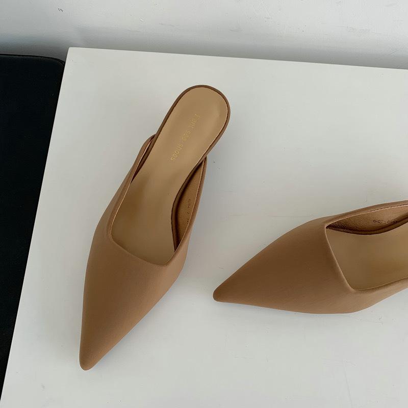 Spring Pointed Womens Mule Slippers Fashionable Candy Colored Womens Elegant Dress Sandals Square Low Heel Slippers
