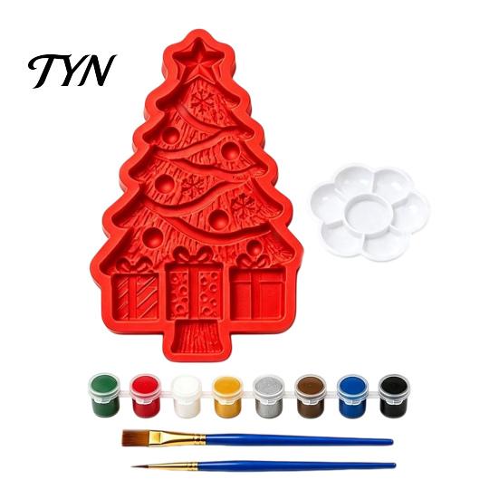Handmade Holiday Pendants Christmas Tree Mold Craft Kit, DIY Casting Painting Kit with Paints Palette And Customized Hanging Ornaments Brush,