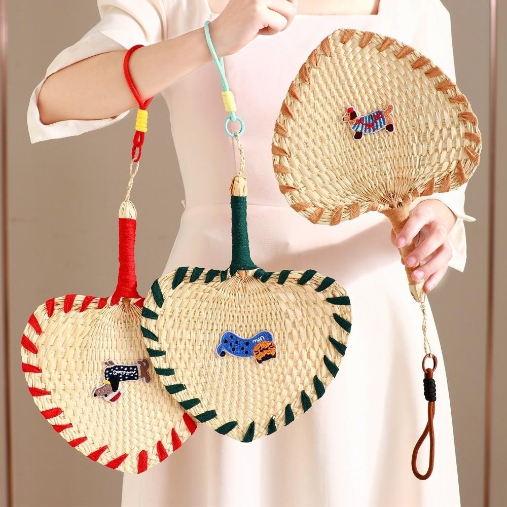 Animal Pattern Straw Woven Fan Handmade Handheld Fan Creative Decorative Fan Home Decoration