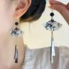 New Chinese Retro Chinese Style Fan-shaped Tassel Earrings Temperament Earrings New High-end Personalized Temperament Earrings