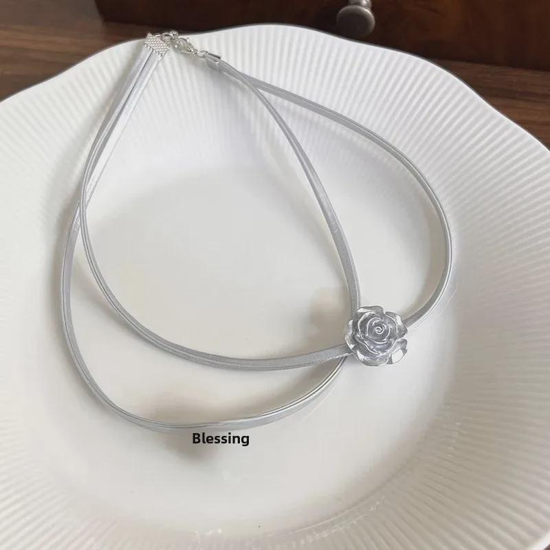 Двухслойный колье из серебристой кожи с розовым оттенком - сладкое холодное ожерелье на ключицу для женщин