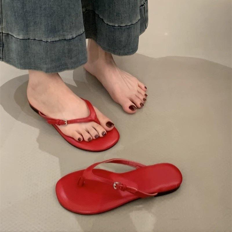 Корейские шлепанцы летняя обувь 2025 Французский носок шлепанцы на плоской подошве сандалии Римские пляжные туфли
