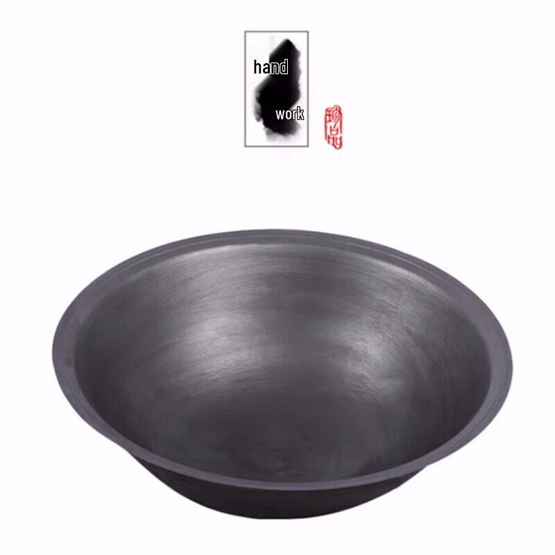 Традиционный чугунный вок