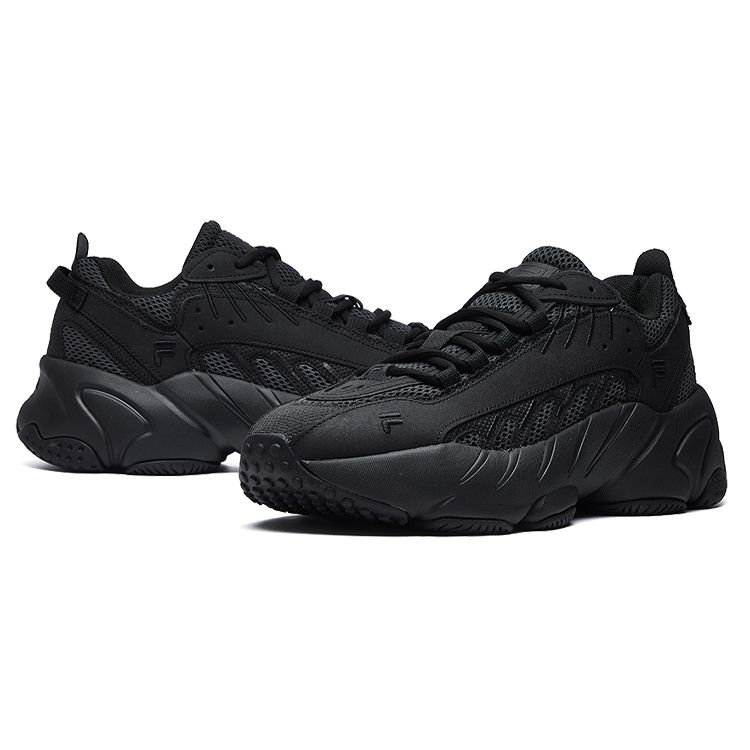 Fila ADE Сетка Толстая подошва Спортивная мода Удобная облегающая Низкий верх Повседневная Обувь для города и бега Мужские кроссовки Черный F12M031104FBK