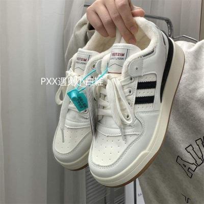 Нишевый дизайнерский шик флисовые кеды женские 2025 зима новая повседневная обувь мужская обувь универсальные студенческие белые туфли