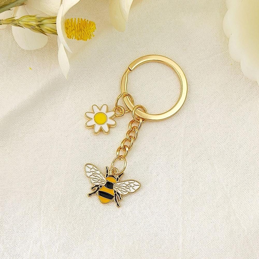 Mini Garden Key Chains Cartoon Metal Enamel Pendant Creative Bee Flower Key Ring  Jewelry Gifts