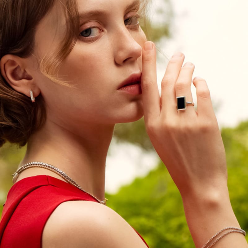 КОЛЬЦО BE/GINS ROCA ПРЯМОУГОЛЬНОЕ ОНИКС