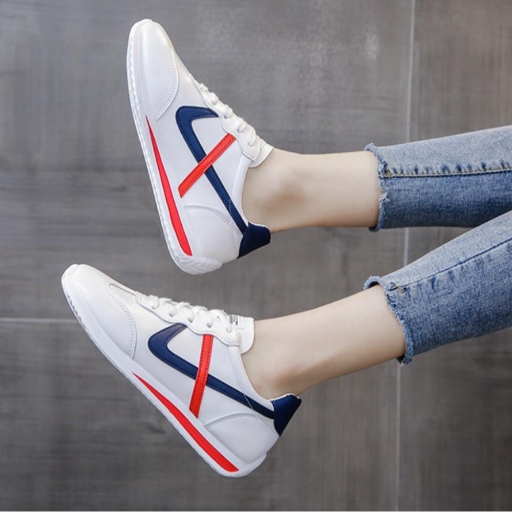 Fashion Sneakers Women New Sports Shoes Women's Small White Shoes Fashion Comfort Sneakers All-match Lightweight Casual Running Shoes