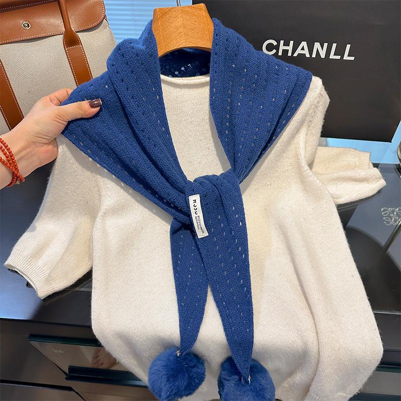 British Korean Triangle Scarf With Ball Niche 100% Wool Scarf Women Headscarf Knitted Scarf Multi-functional Warm Winter Scarf