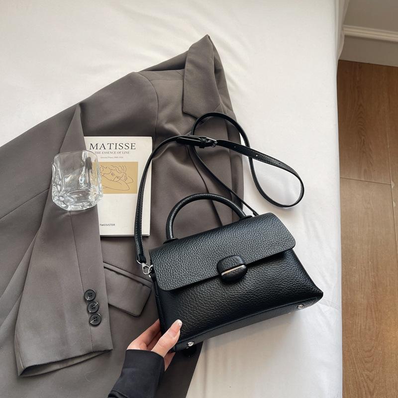 Trend Fashion Hand Carry Small Square Bag 2025 New Cute Girl Simple High-end Texture Shoulder Bag