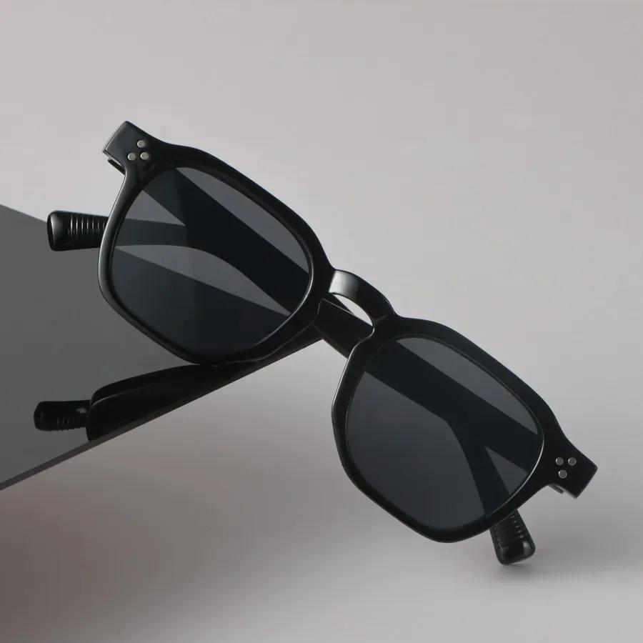 Vintage Rectangle Sunglasses Women Men Casual Fashion Glasses Luxurious Brand Designer Female