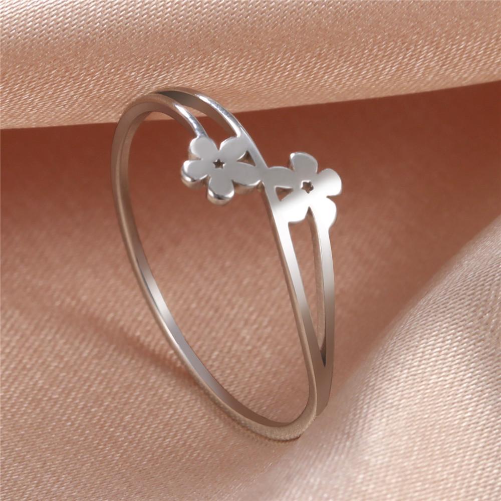 Skyrim Stainless Steel Women's Ring Simple Heart Butterfly Moon Phase Geometric Finger Rings Wedding Gift for Lover Wholesale