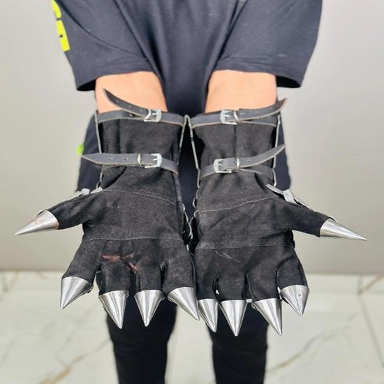 Nazgul Etching Gloves Set Medieval Knight Gauntlet Gloves Pair Best Halloween Costume Role Play Cosplay Gloves Best Gift Item