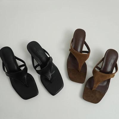 Летние женские шлепанцы в ретро-стиле с перемычкой для пальца, модные туфли на низком каблуке, женские сандалии лаконичного дизайна для улицы ·