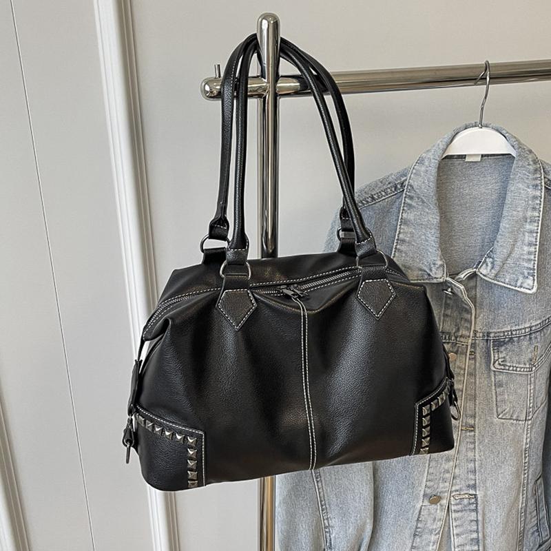 Модная женская сумка с заклепками большой емкости, новая сумка для путешествий на короткие расстояния, текстурированная кожа, сумки через плечо на одно плечо