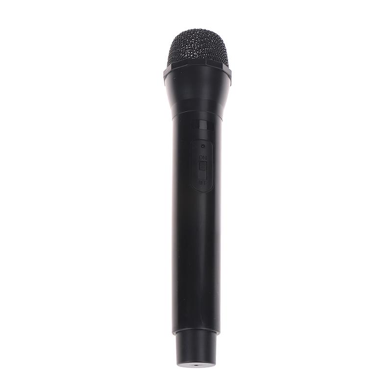 Easy To Use High Fidelity Microphone Model Looks The Same As A Real Microphone