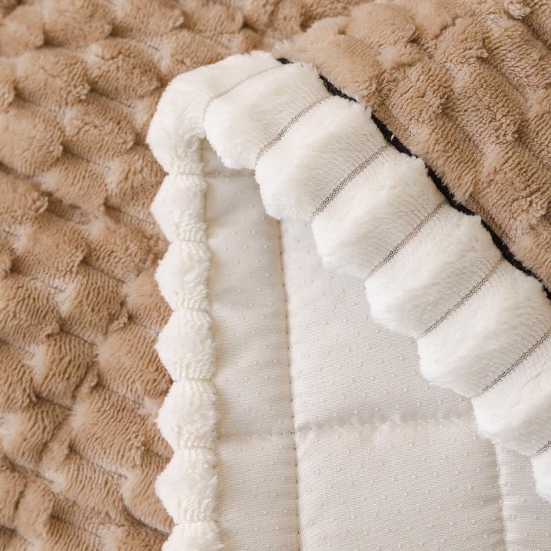 Honeycomb Velvet Sofa Cushion Autumn and Winter Straight Row Integrated Thick Plush Sofa Cover Fabric  Anti Slip Bottom Layer Does Not Shift