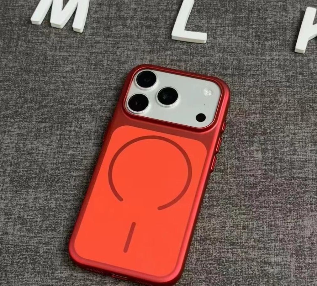 Ультратонкий матовый магнитный противоударный чехол для iPhone 17 Pro Max