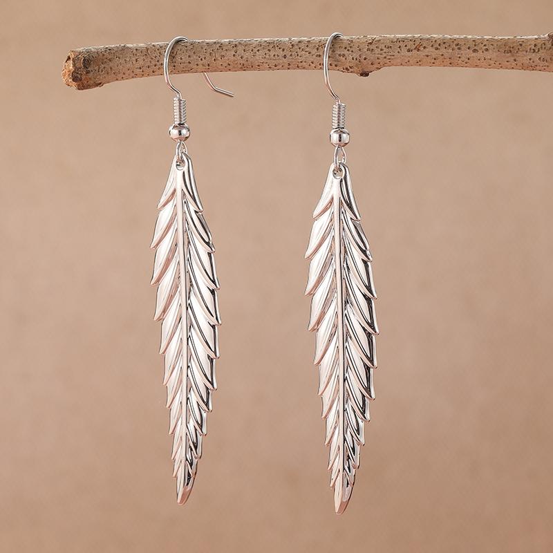 Винтажный дизайн, серьги-подвески с гравировкой пера из металла серебристого цвета для женщин, ювелирные изделия