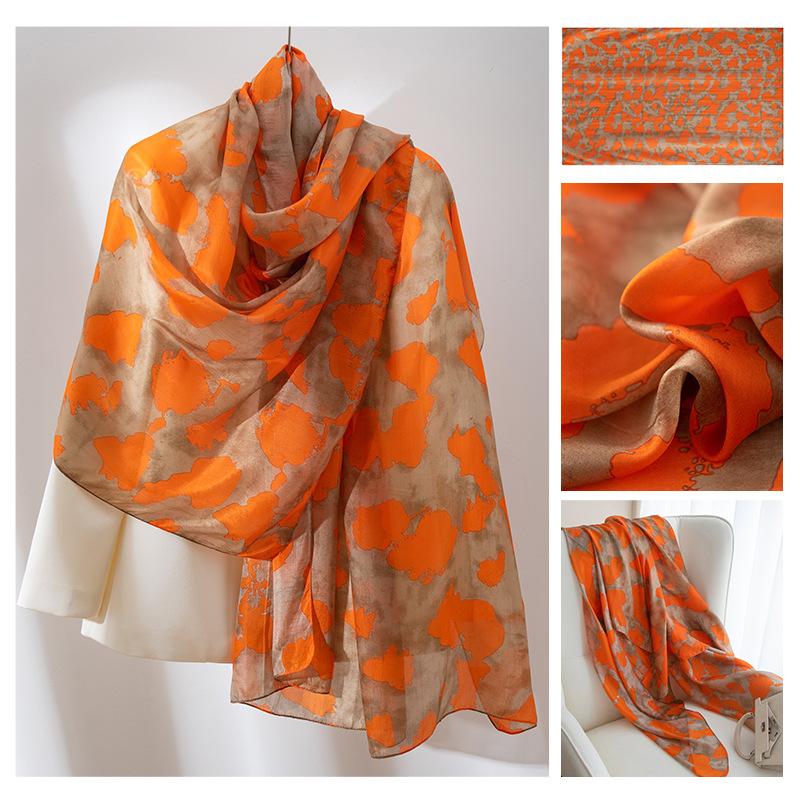 Длинные полосы шелкового шарфа  Высококлассный шарф из тутового шелка  Женский свежий маленький цветочный тонкий стиль  Атмосфера  Большая шаль