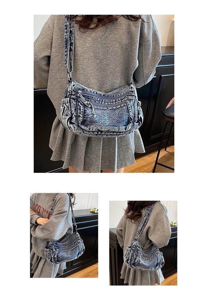 Women's Large Capacity Denim Crossbody Bag - Trendy Retro Shoulder Bag for Casual and Commute