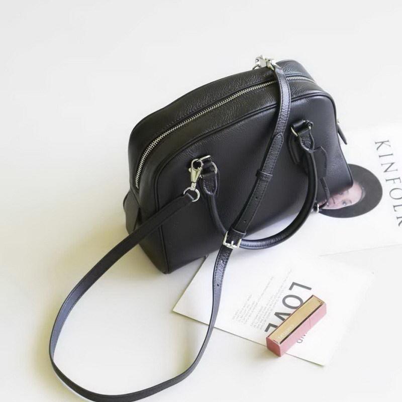 2025 New Genuine Leather Women's Bag Head Layer Leather Pillow Bag Bowling Bag Handheld Single Shoulder Cross Border Bag