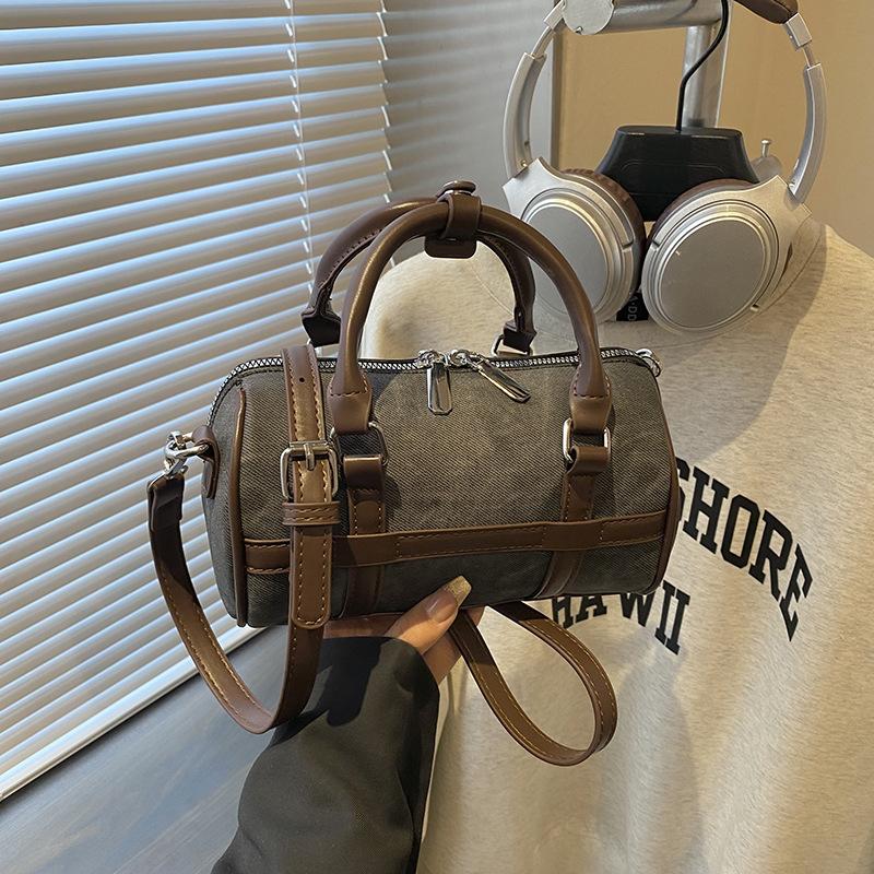 Популярная в этом году маленькая женская сумка осень-зима ретро 2025 новая универсальная наплечная сумка-мессенджер портативная сумка-подушка