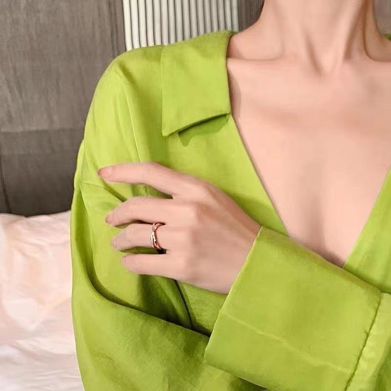 Новое кольцо с крестом Женский модный тренд Индивидуальность Легкая роскошь Гальваническое покрытие Розовое золото Открытое регулируемое кольцо