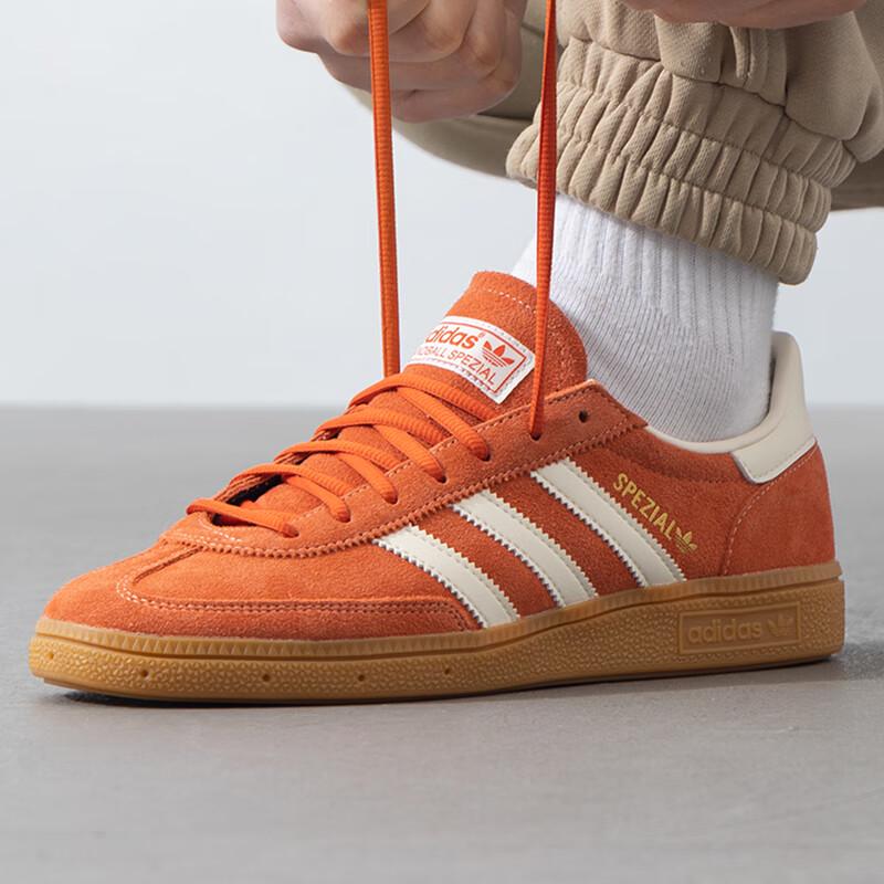 adidas Унисекс повседневная обувь IG6191