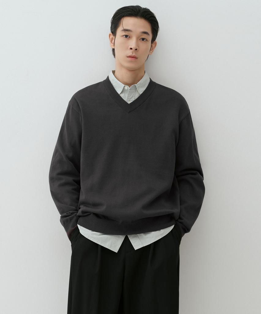 MUSINSA STANDARD Washable Supima Cotton V-Neck Knit [Dark Gray]