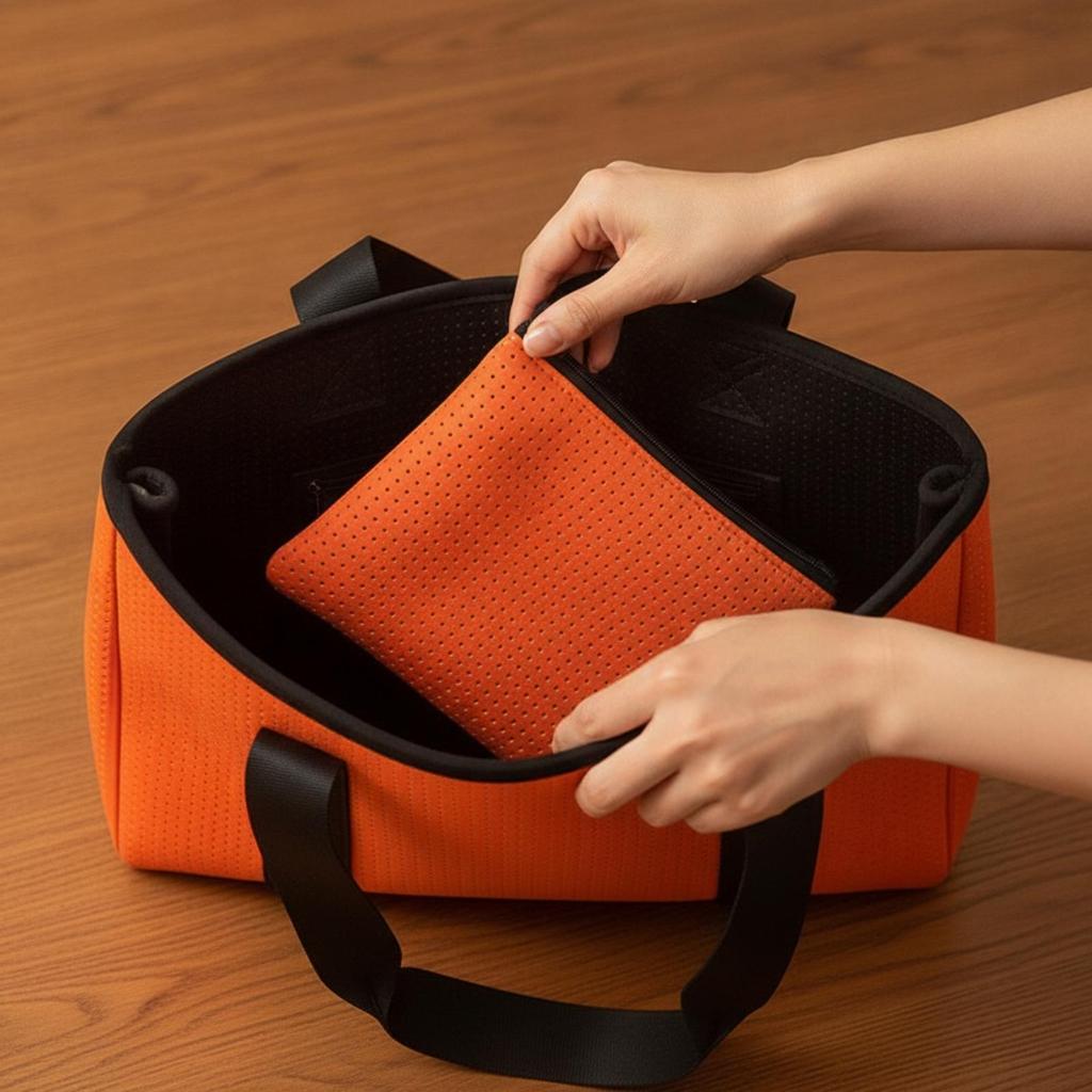Versatile Open-Top Travel Tote with Wristlet Pouch Roomy Beach