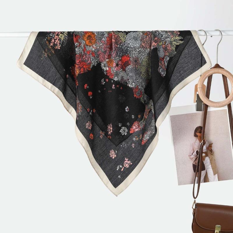New Women's Temperament Small Square Scarf Decorative Scarf Velvet Small Silk Scarf New Autumn and Winter Warm Scarf
