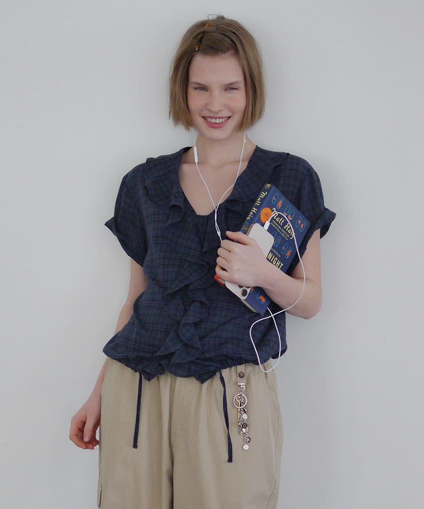 AFTERHOURS Ruffle Half Sleeve Blouse (Navy-Check)