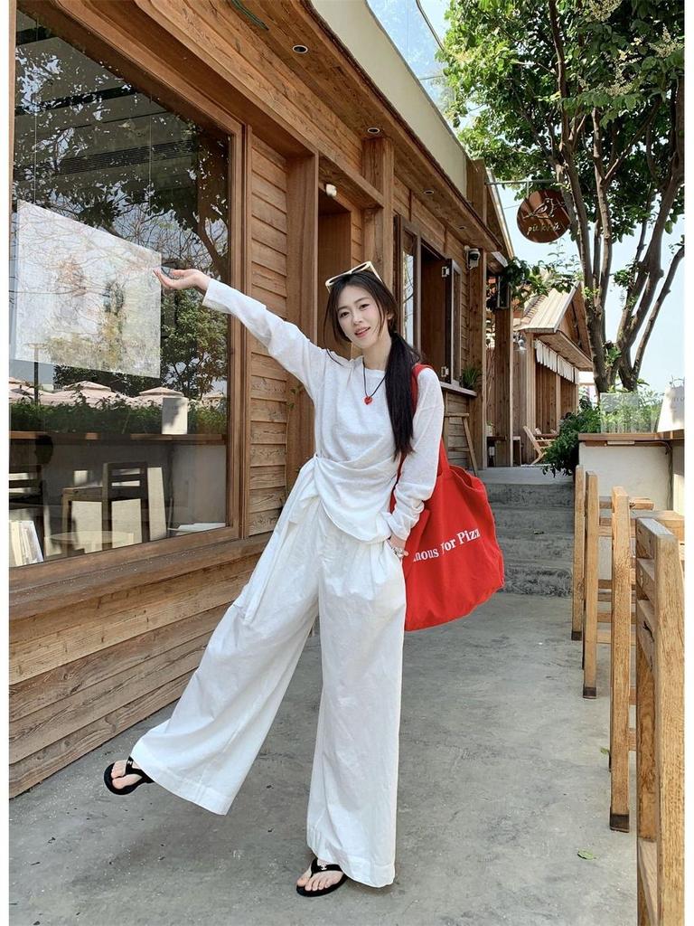 Women's White Korean Style Loose Fit Round Neck Long-Sleeve T-Shirt - Trendy, Unique Design