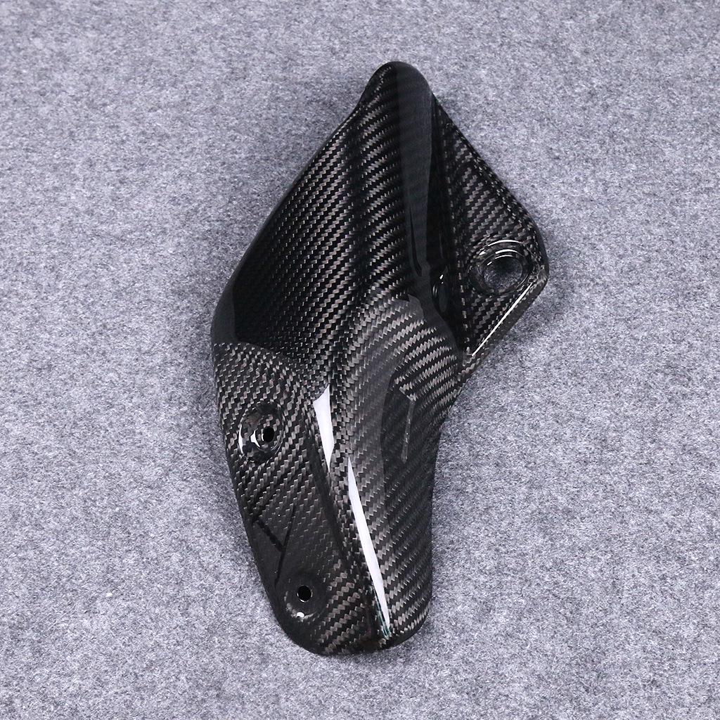 Yamaha MT-10/FZ-10 Carbon Fiber Exhaust Shield