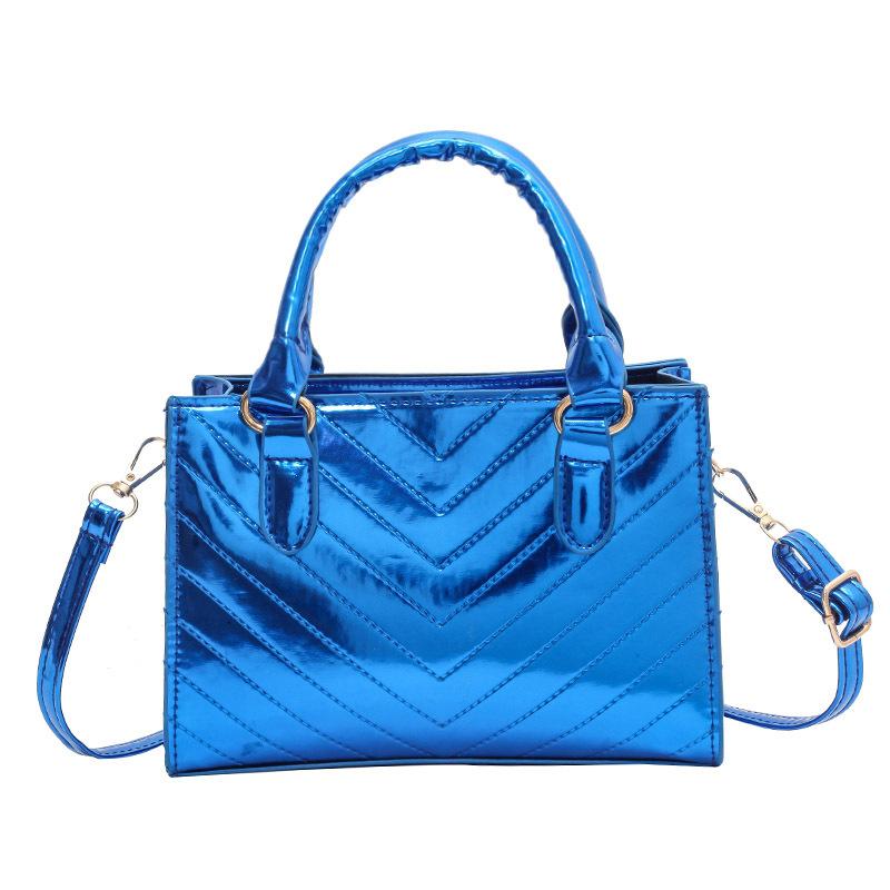 Модная тенденция Маленькая сумка 2023 Лазерная блестящая сумка для лица Цветная текстура Сумка через плечо на одно плечо