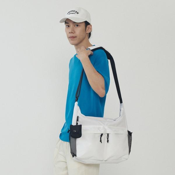 Two Pocket Waist Trap Messenger Bag (White), AM23B1103-7000021196