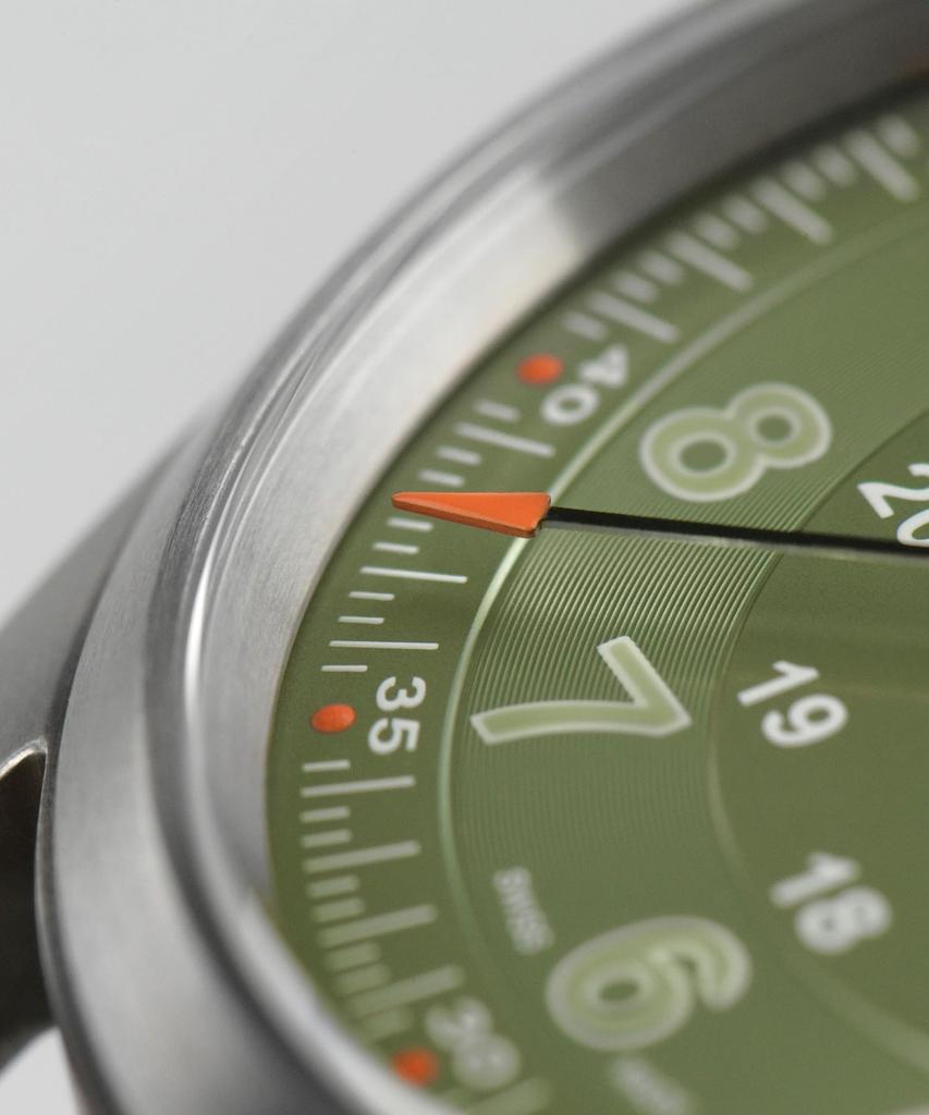 Hamilton H70205860 Khaki Field Титан Унисекс