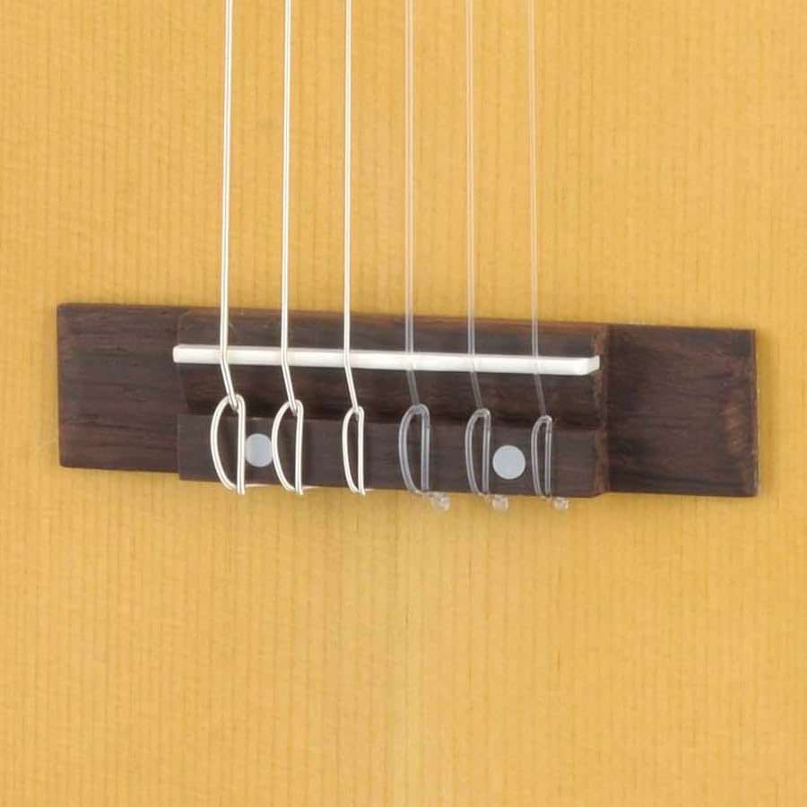 YAMAHA Guitalele Natural GL1 Компактный размер корпуса, как укулеле Удобно брать с собой куда угодно Поставляется со специальным мягким чехлом