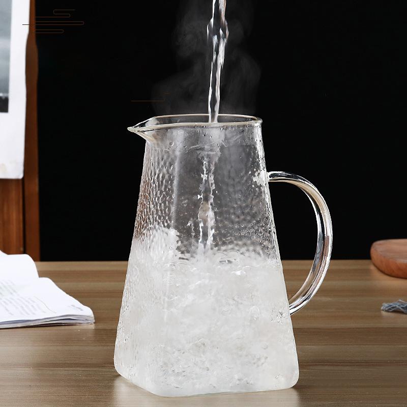 Прозрачный стеклянный чайник для холодной воды с молотковым узором, высокоборосиликатный, большой емкости, со стальной крышкой, для сушки и кипячения воды, квадратный чайник для сока