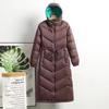 2025 Осень и зима Новый легкий и тонкий пуховик женский с капюшоном средней и высокой талией Белый утиный пух большой размер Тренчкот