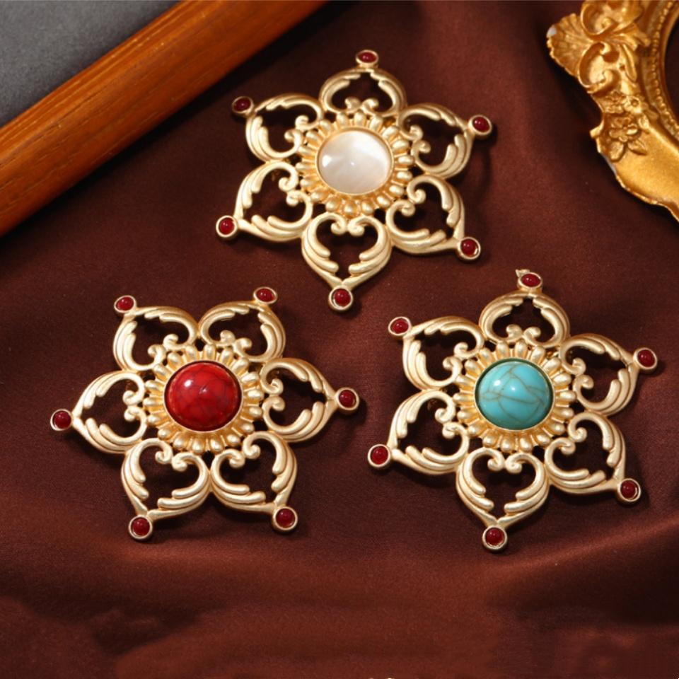 Vintage National Style Flower Brooch for Unisex Badge Pin Jewelry Party Office Gifts