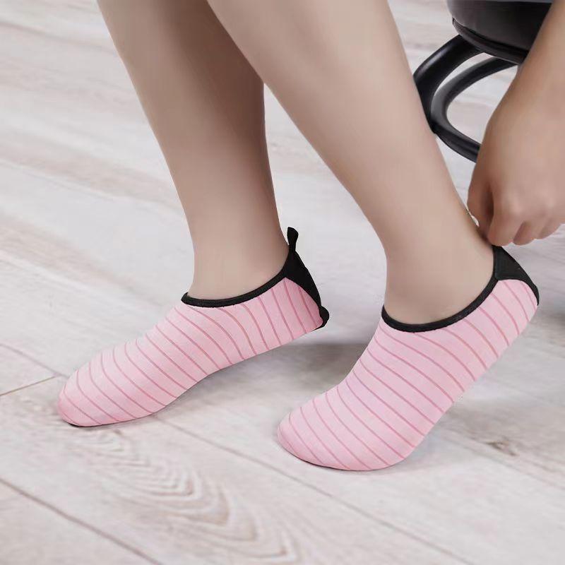 Летние пляжные носки для плавания, водного спорта, дети, мужчины, женщины, противоскользящая обувь для подводного плавания, йоги, танцев, серфинга, обувь для дайвинга, камуфляжная полосатая обувь