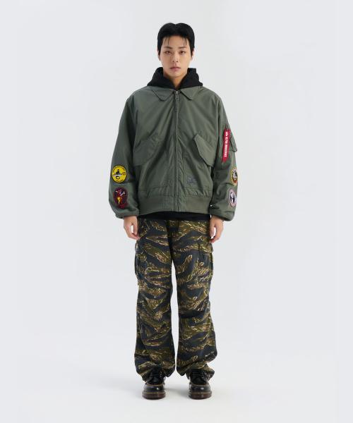 Alpha Industries CWU-36/P Свободная летная куртка с нашивками Цвет: Полевой серый