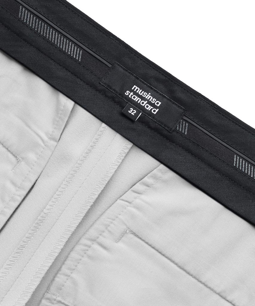 MUSINSA STANDARD Lightweight Tapered Hidden Banding Crop Slacks [Dusty Cream]