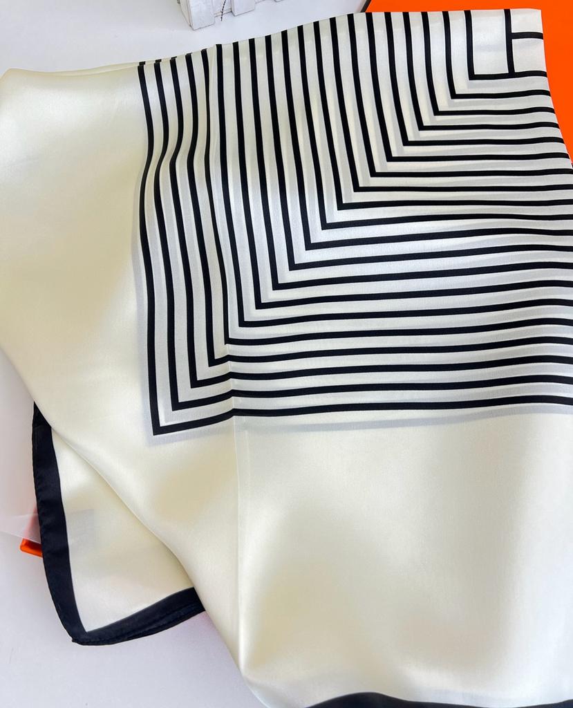 [Niche] Nordic Style Simple Temperament Small Square Scarf, Spring And Autumn Ins Small Silk Scarf, Professional Small Scarf