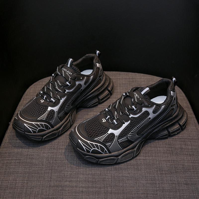 2023 Summer New Korean Breathable Dad Shoes Female Student Casual Shoes Female Thick Sole Elevated Running Shoes