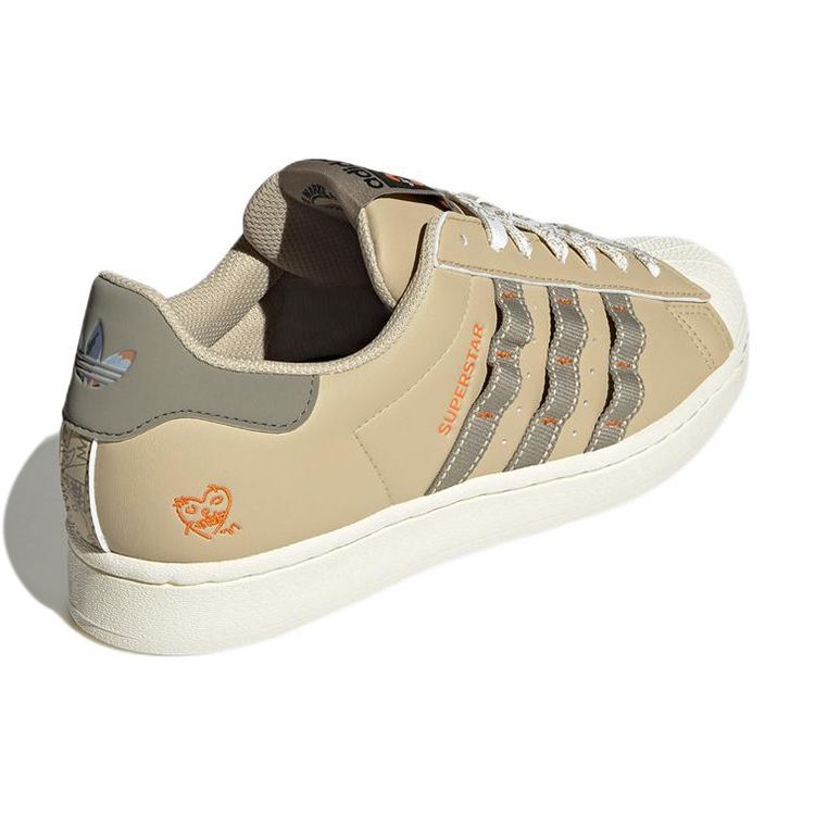 adidas Кроссовки унисекс Superstar Savannah Clay Brown Core-Black HQ6450