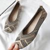 Fashion Women Flat Shoes 2024 New Breathable Knitted Women Daily Loafers Slip On Shallow Casual Square Toe Boat Shoes Flat Driving Shoes